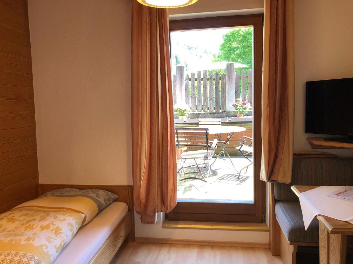 Hotel Gästehaus am Kurparkweg Reit im Winkl Zimmer foto