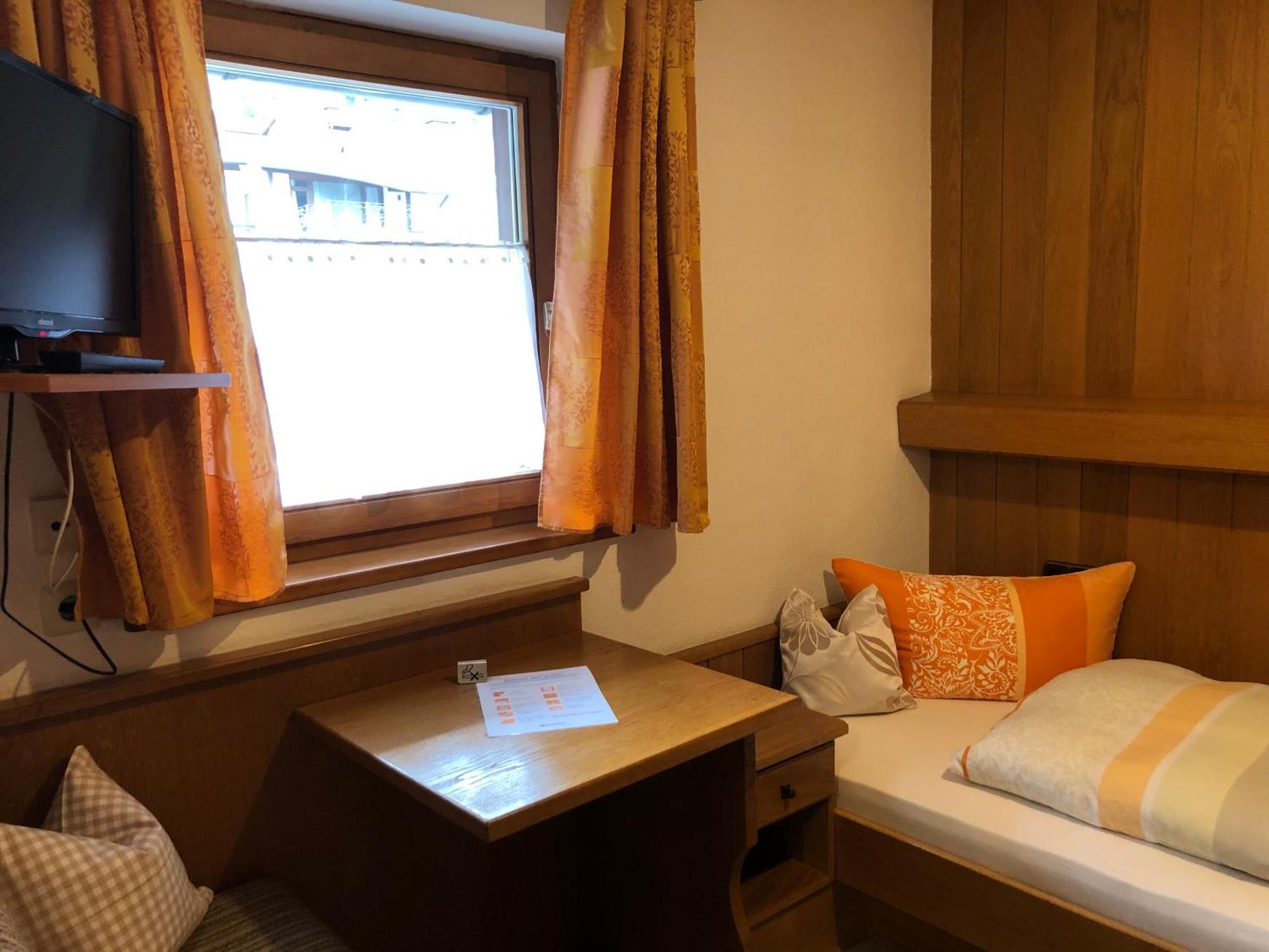 Hotel Gästehaus am Kurparkweg Reit im Winkl Zimmer foto