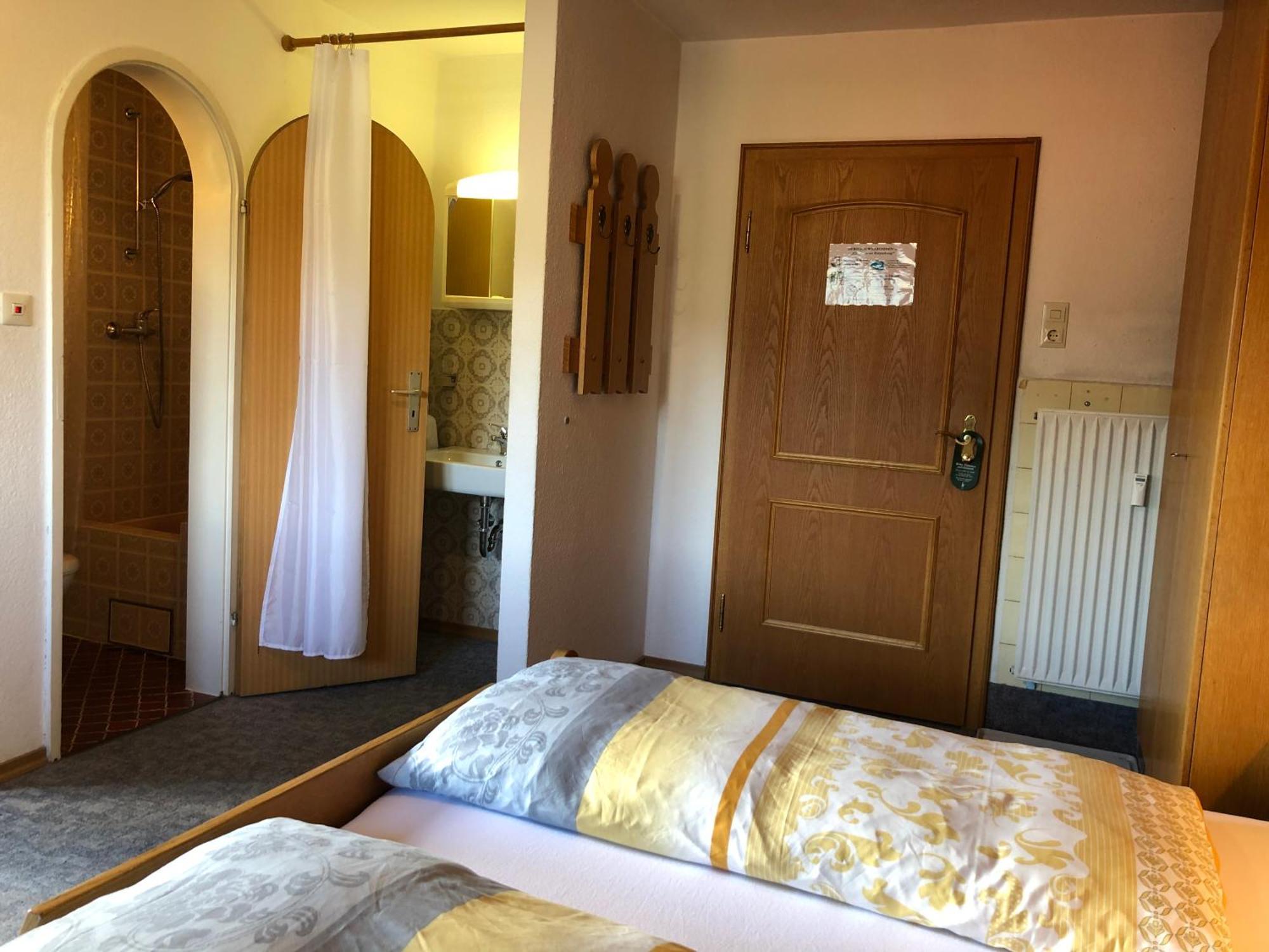 Hotel Gästehaus am Kurparkweg Reit im Winkl Zimmer foto